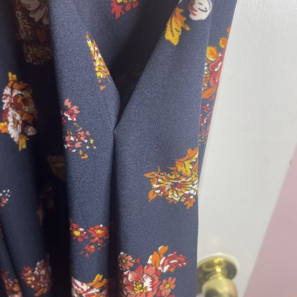 ModCloth Dress Womens S Sentimental Floral Navy Blue Fit and Flare V-Neck - Picture 7 of 7